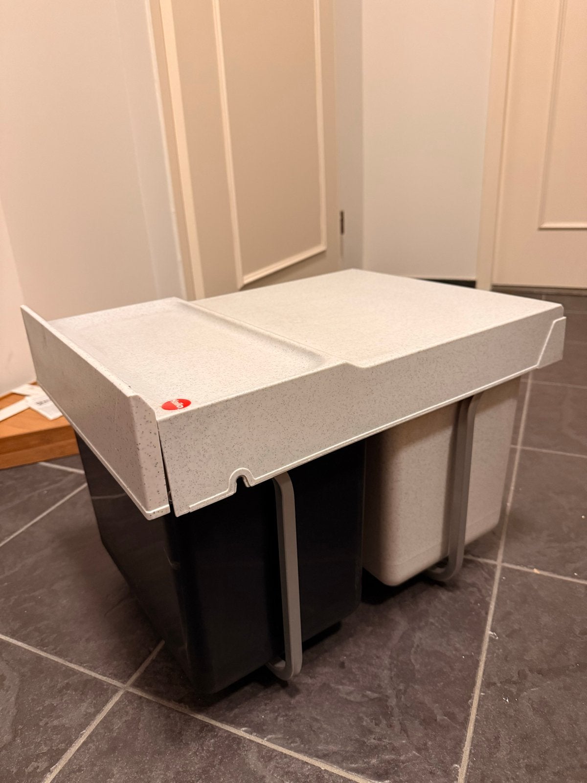 Hailo Inbouwafvalbak met 2 scheidingsbakken, Huis en Inrichting, Woonaccessoires | Prullenbakken, Ophalen, Kunststof, 5 – 50, 20 tot 30 liter