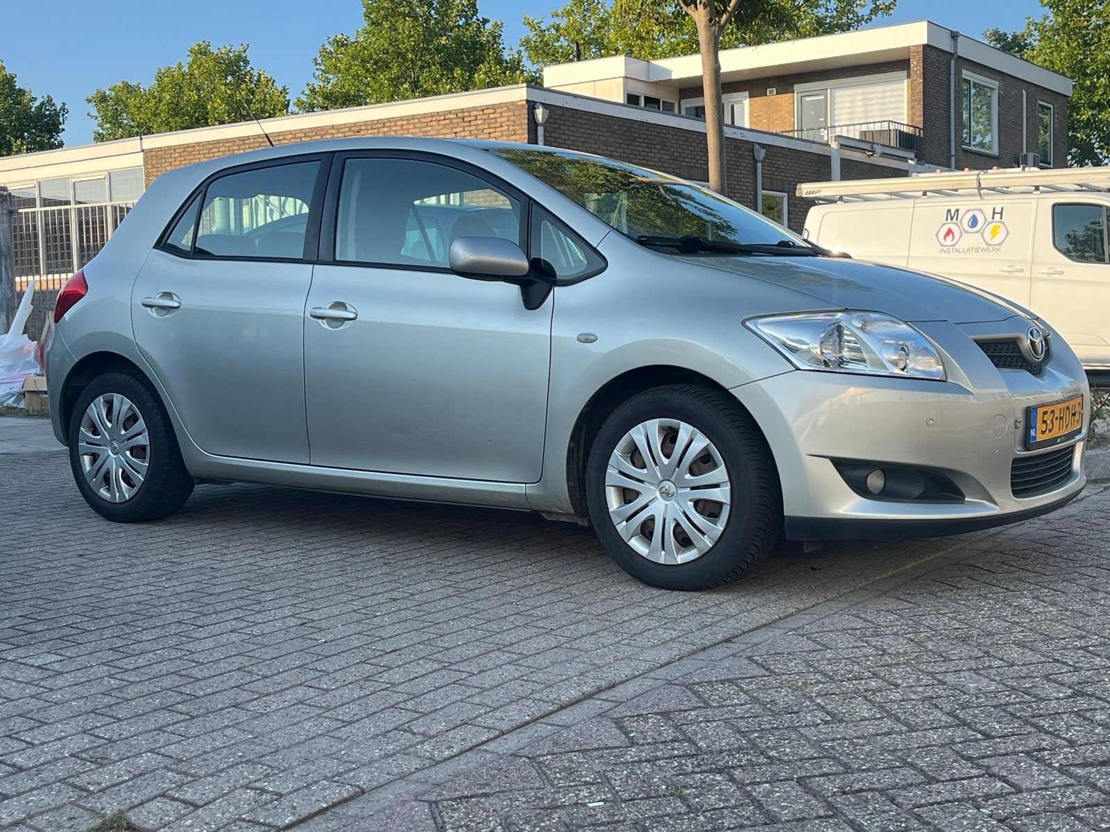 Toyota Auris 1.6 16V Vvt-i AUTOMAAT, Auto's, 450 kg, 4 cilinders, 1240 kg, Auris