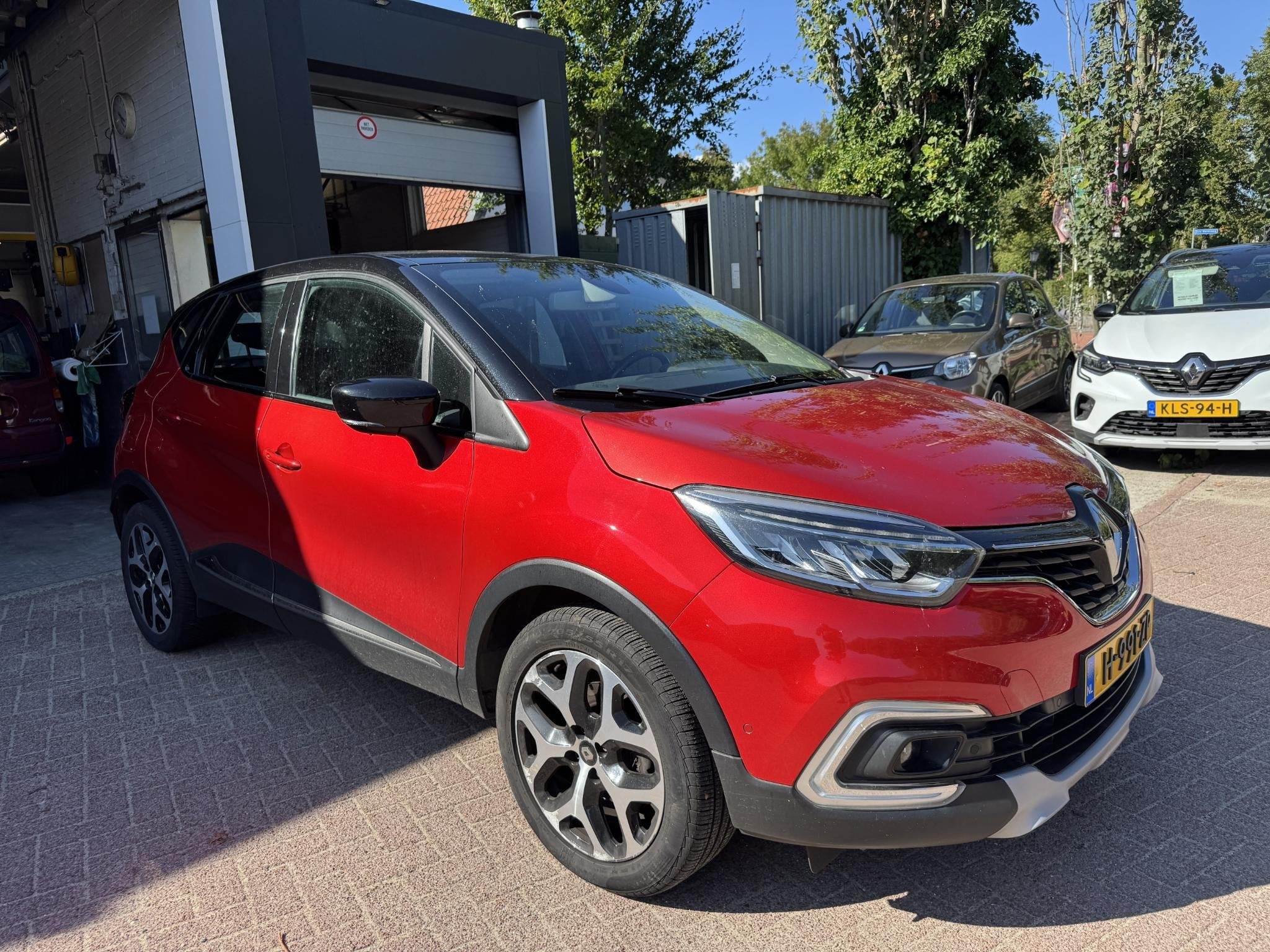 Renault Captur 1.3 TCe 150pk EDC Intens+Pack Camera!, Auto's, Stof, Gebruikt, Euro 6, 4 cilinders