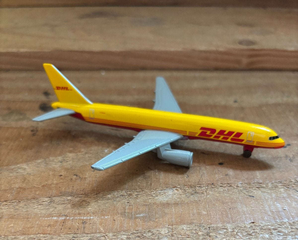 DHL vliegtuig, Ophalen of Verzenden, Zo goed als nieuw, Schaalmodel