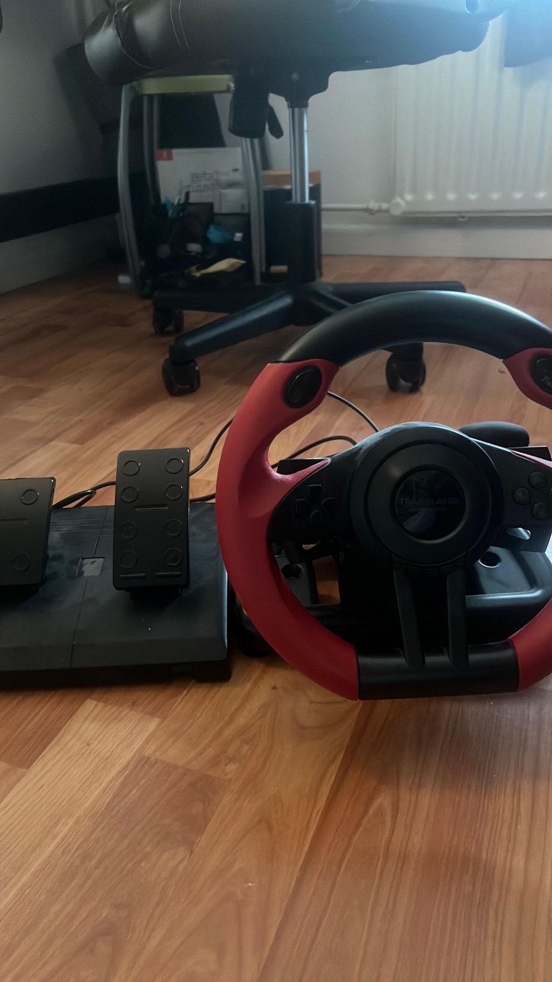 Gaming stuur en gas pedalen, Ophalen of Verzenden, Zo goed als nieuw