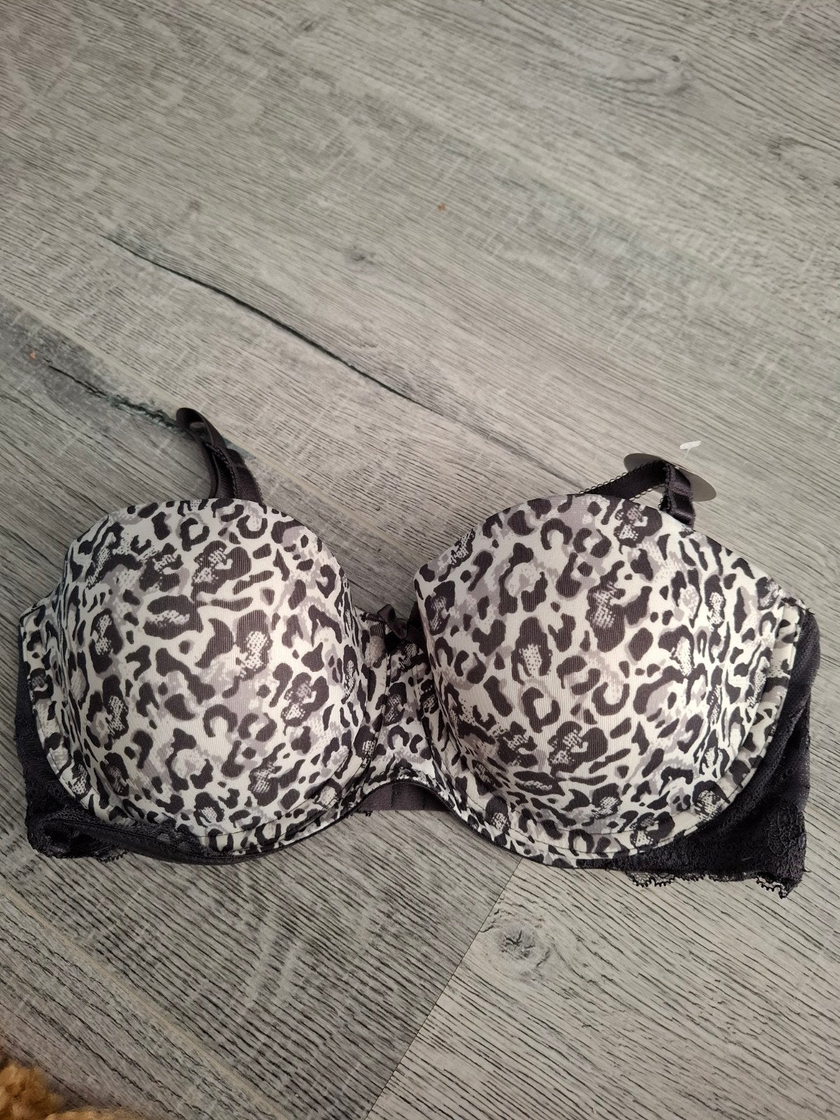 NR 1 BH NIEUW, Kleding | Dames, Ondergoed en Lingerie, Ophalen of Verzenden, BH