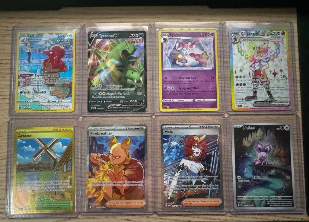 Pokémon Kaarten Collectie - Diverse Zeldzame Kaarten, Ophalen, Zo goed als nieuw, Meerdere kaarten