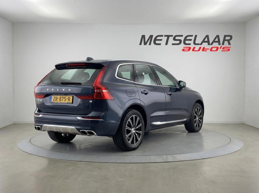 Volvo XC60 2.0 T4 Inscription✅Panodak ✅el trekhaak ✅He, Auto's, Volvo, Gebruikt, 1969 cc, Blauw, Bedrijf