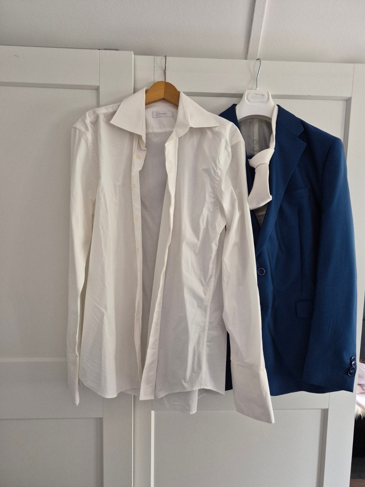 Mooi trouwpak met toebehoren 1x gedragen non aanwezig, Ophalen of Verzenden, Zo goed als nieuw, Blauw
