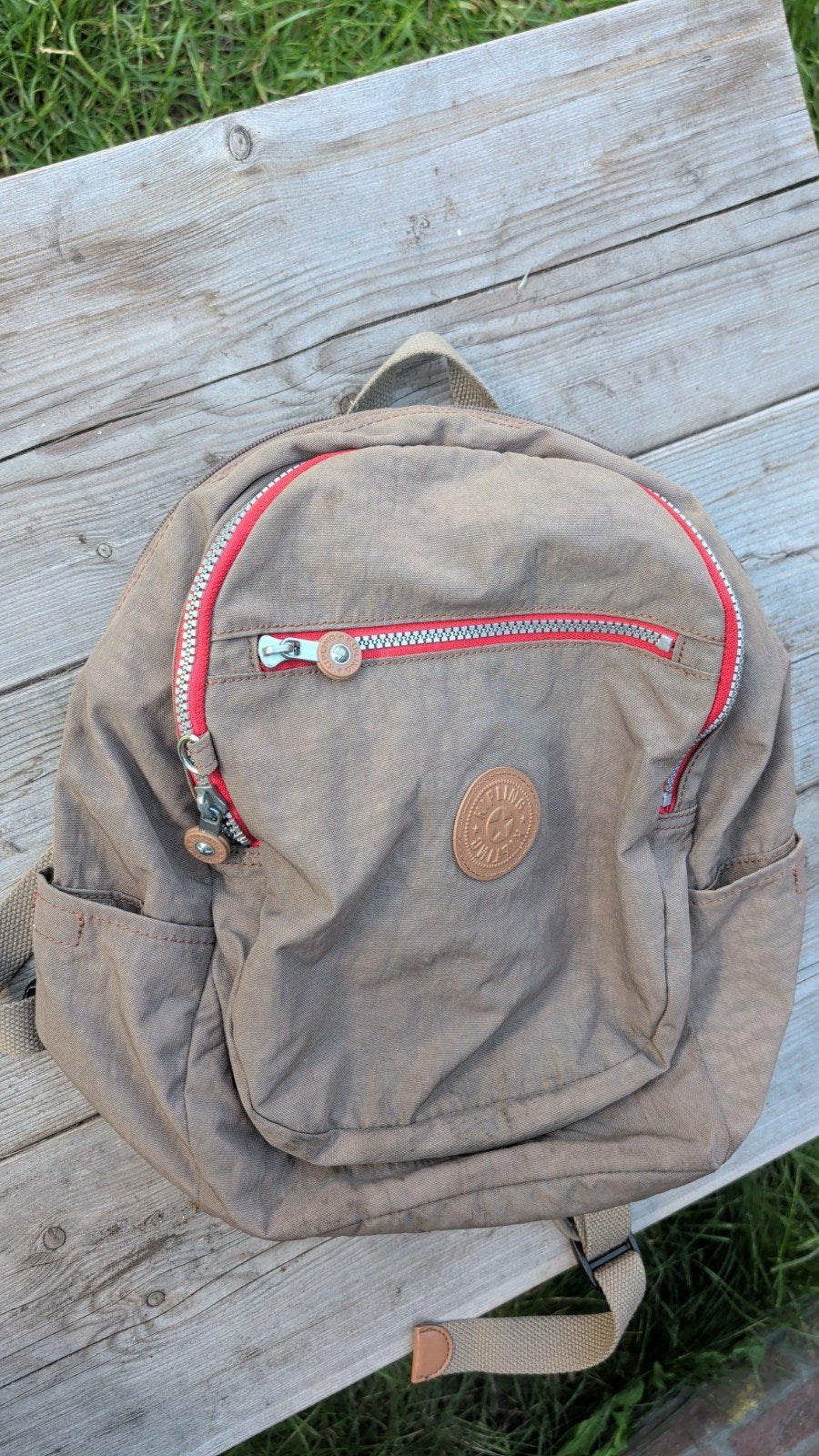 Kipling rugzak, beige met rode rits, Sieraden, Tassen en Uiterlijk, Tassen | Rugtassen, Ophalen of Verzenden, Kipling, 30 tot 45 cm