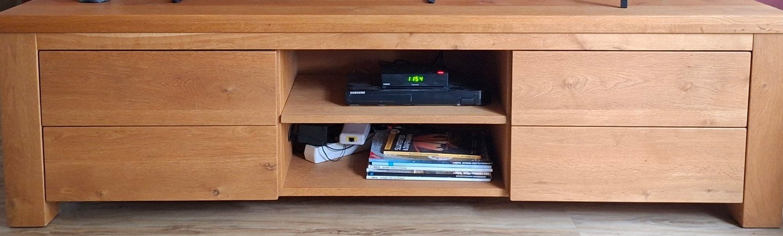 Massief eikenhouten tv-meubel met lades+ open vakken, Ophalen, Gebruikt, 150 tot 200 cm, Eikenhout
