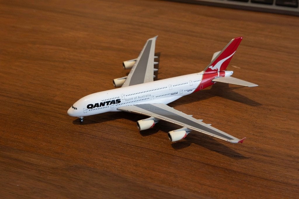 Qantas Airbus A380-800 schaal 1:500 van Herpa., Overige merken, 1:200 of kleiner, Ophalen of Verzenden, Zo goed als nieuw