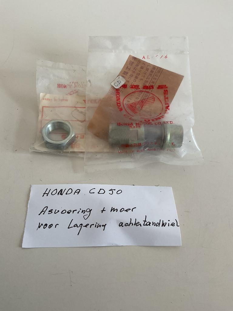 HONDA CD50 asvoering + moer voor lagering achtertandwiel, Ophalen of Verzenden, Nieuw, Overige typen, Overige merken