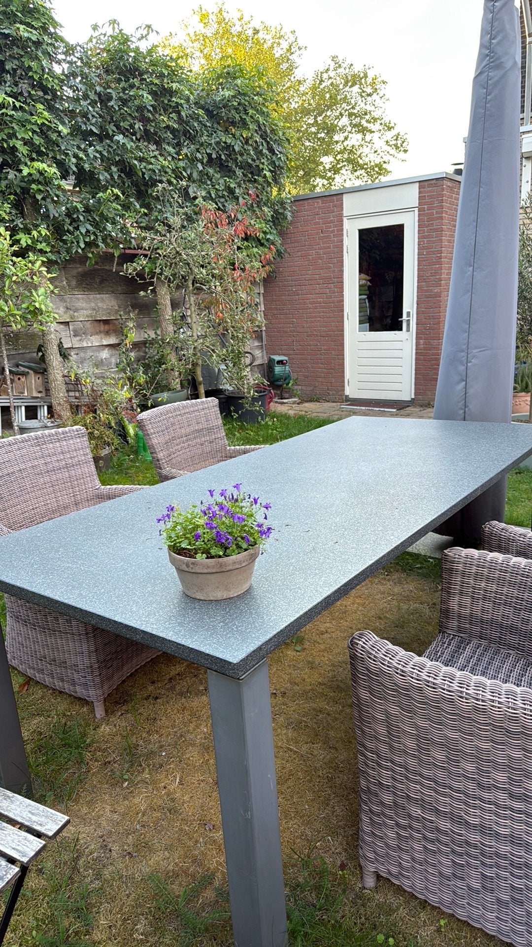 Foto 4 van Tuintafel
