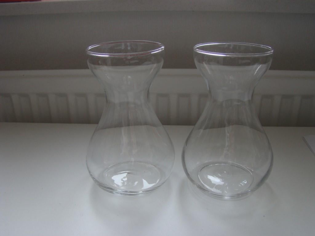2 glazen / vaasjes voor een (hyacint) bol, Overige kleuren, Nieuw, Ophalen of Verzenden, Glas