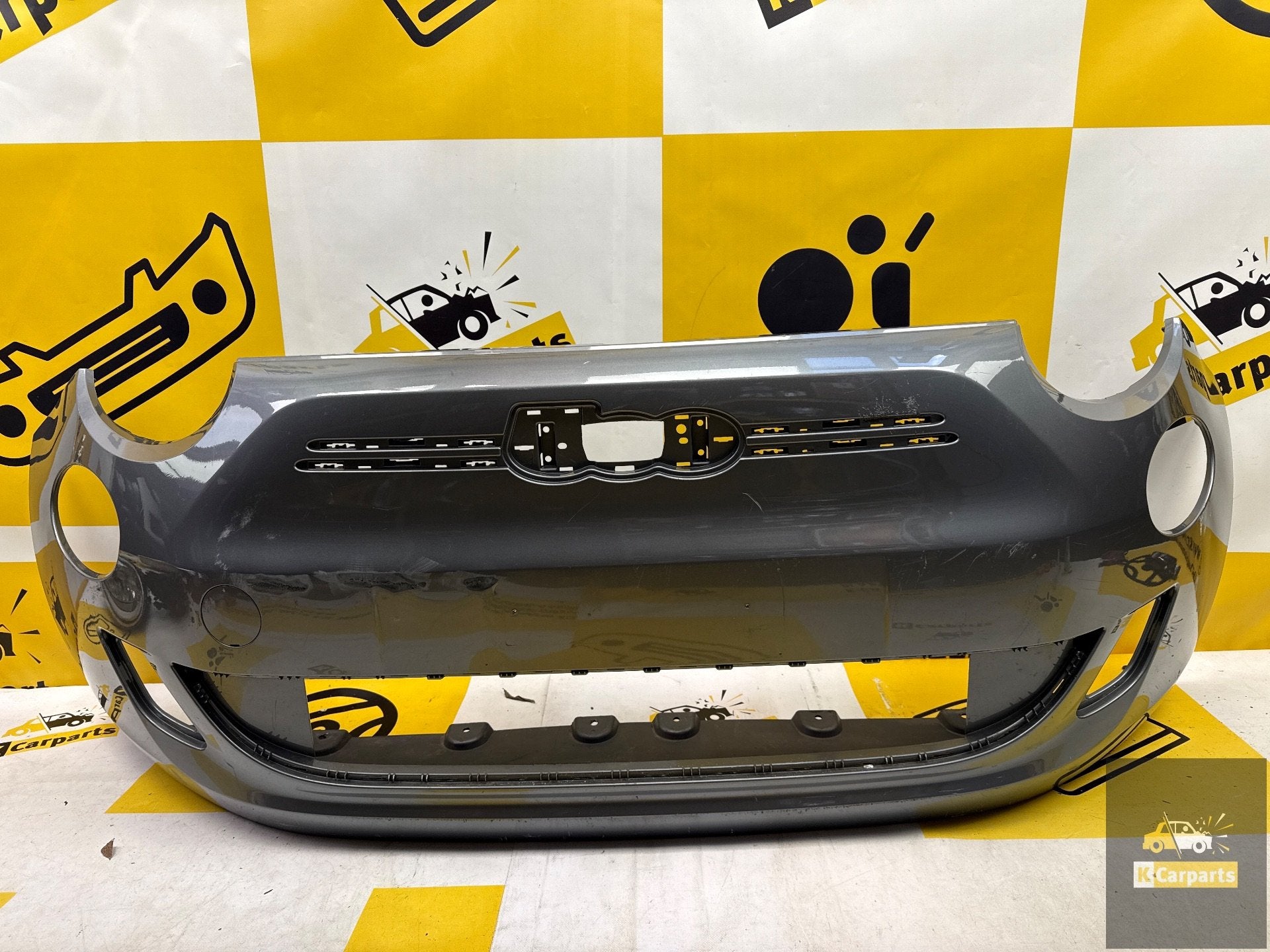 Voorbumper Fiat 500 Elektrisch ORIGINEEL Bumper 735426888, Gebruikt, Voor, Stellantis Europe S.p.A., Ophalen of Verzenden