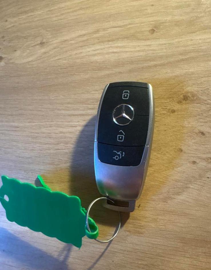 Mercedes Benz auto sleutel c klasse 2019 originele sleutel, Ophalen, Zo goed als nieuw