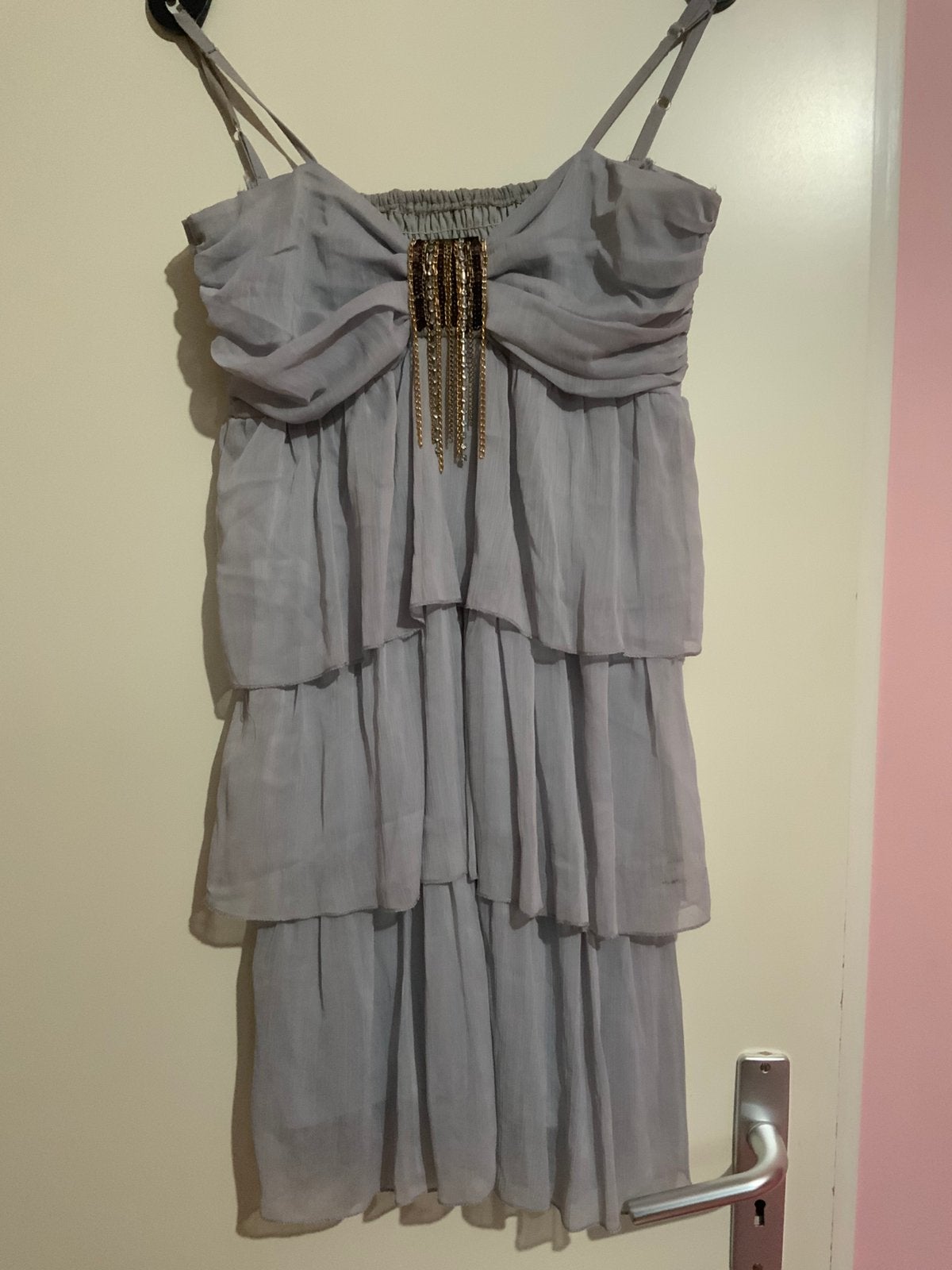Grijs/goud Laagjes jurk mt m/l 38/40, Kleding | Dames, Jurken, Maat 38/40 (M), Nieuw, Ophalen of Verzenden, Grijs