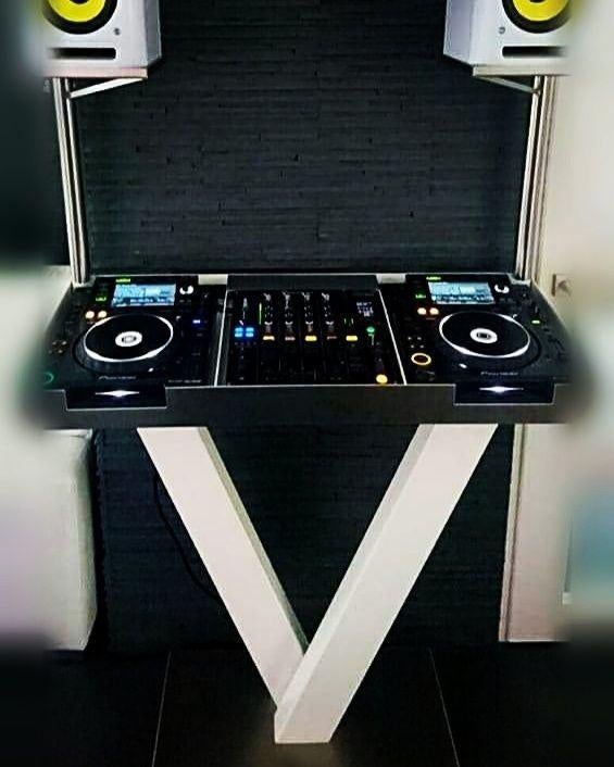 Pioneer 2xCDJ2000,DJM800, KRK6 + RVS Customized booth!, Ophalen, Zo goed als nieuw, Dj-set, Pioneer