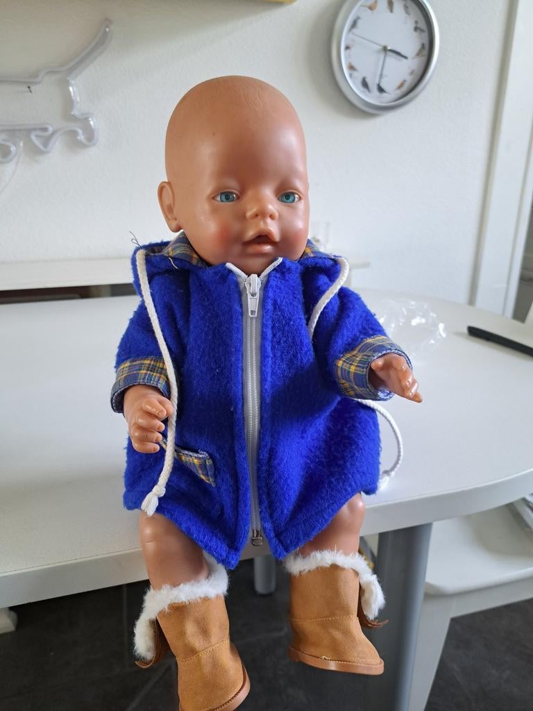 Baby Born winterjas met laarsjes, Ophalen of Verzenden, Gebruikt, Babypop