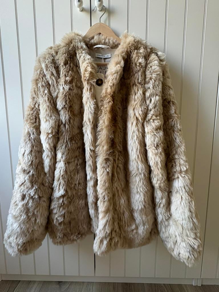 Faux fur jasje VANILIA, Maat 38/40 (M), Overige kleuren, Nieuw, Ophalen of Verzenden