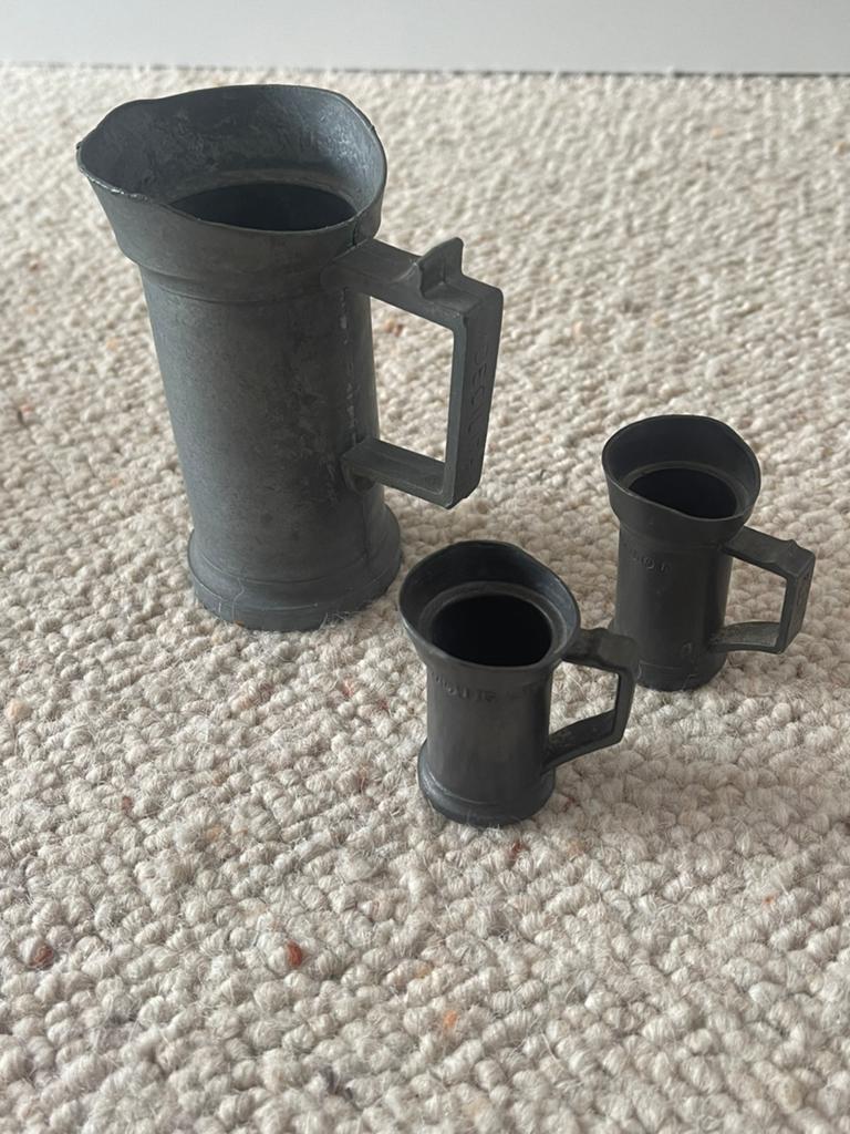Set van 3 antieke tinnen maatbekers (deciliter), Antiek en Kunst, Antiek | Tin, Ophalen of Verzenden
