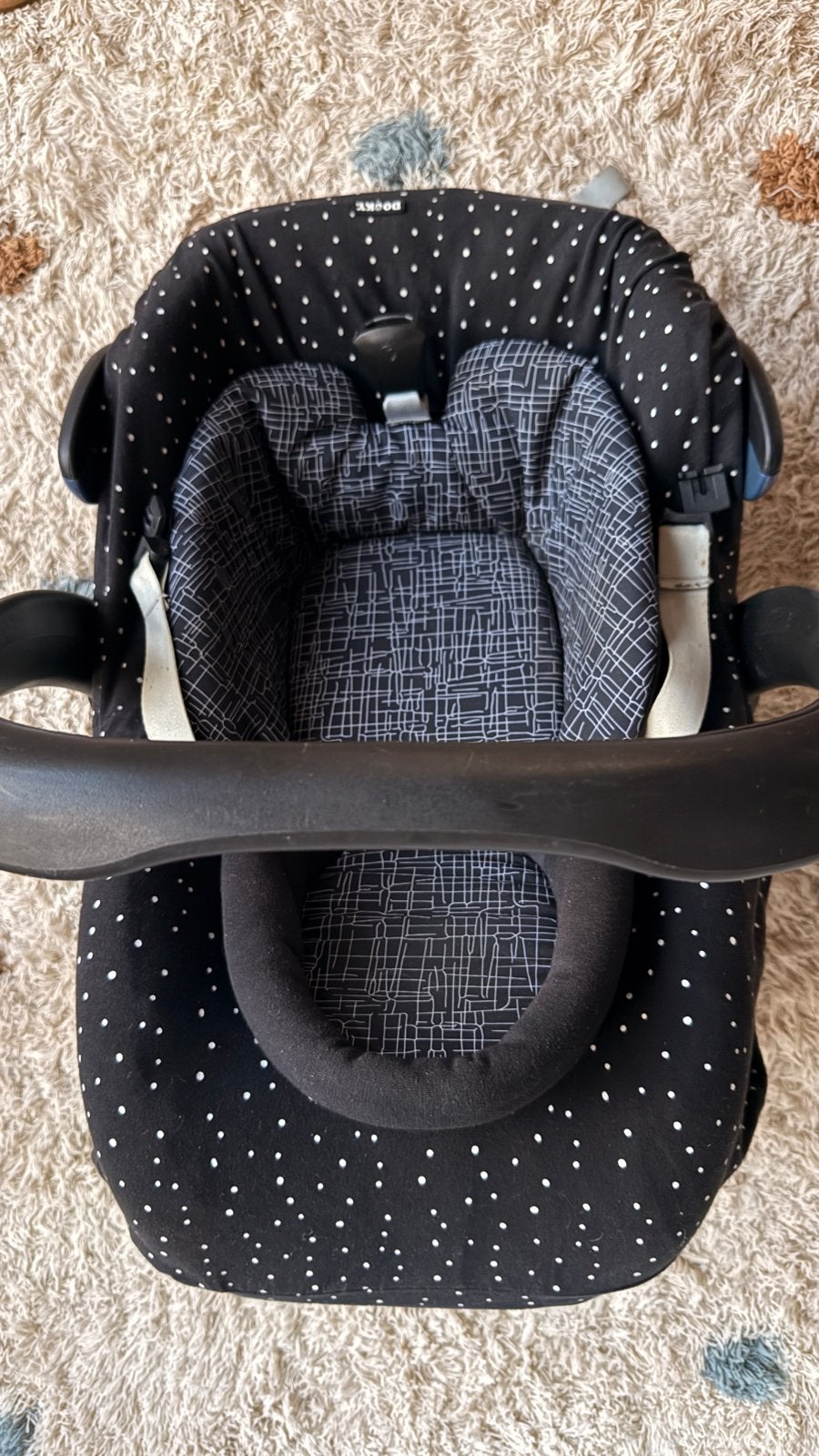 Maxi-Cosi autostoel met Dooky hoes - Zwart met stippen, Ophalen of Verzenden, 0 t/m 13 kg, Maxi-Cosi, Gebruikt