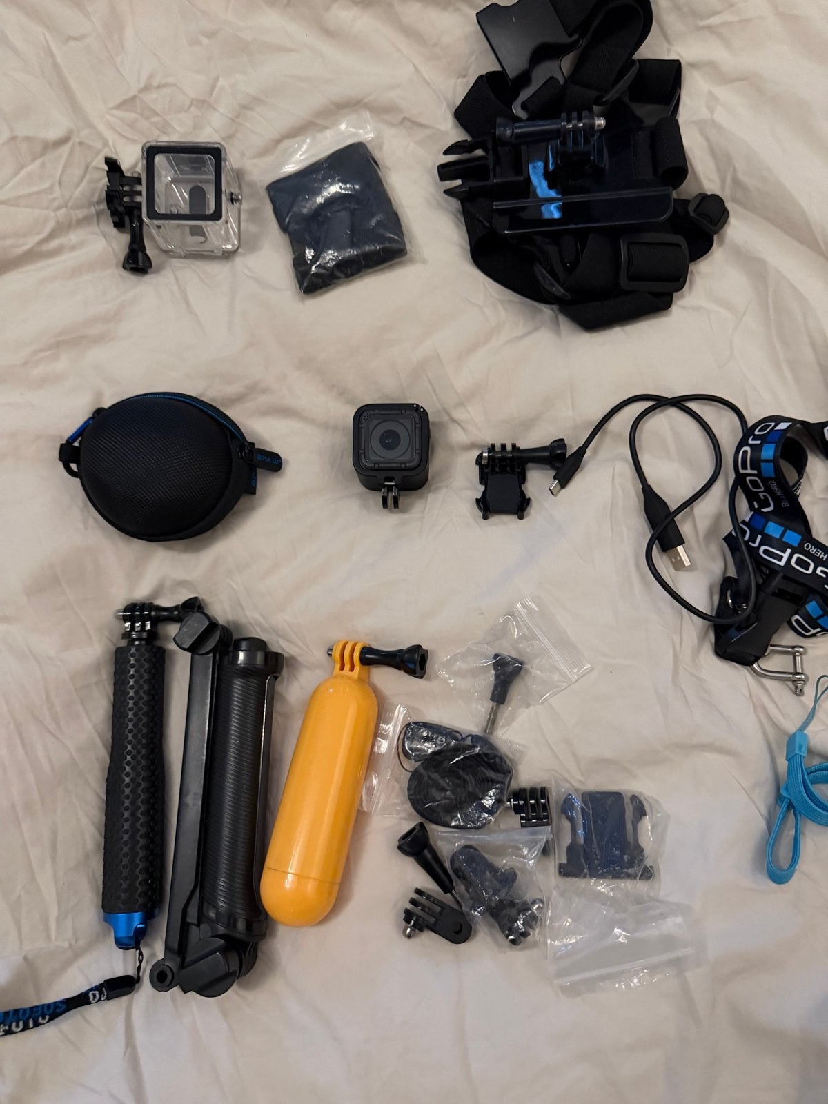Foto 2 van GoPro Hero 5 Session met veel accessoires