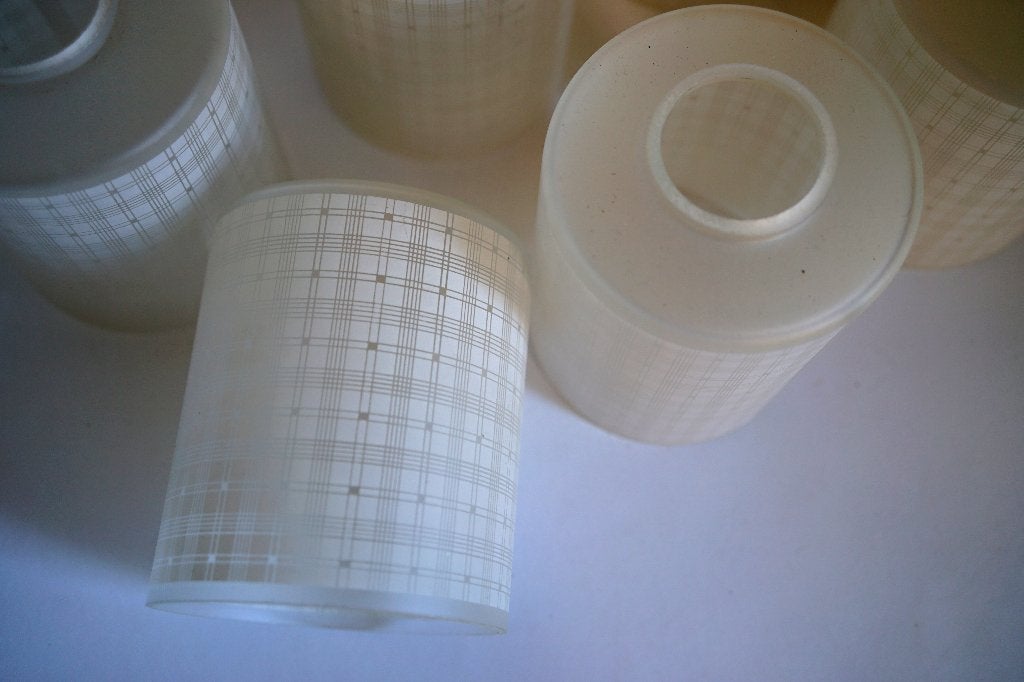 vintage midcentury lampenkap 6x wit mat glas patroon., Gebruikt, Ophalen of Verzenden, Glas, Overige vormen