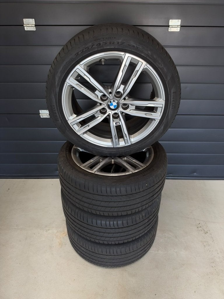 17inch BMW 1/2-serie Zomerset Styling 550M Pirelli 4.5mm, Banden en Velgen, 17 inch, Ophalen of Verzenden, Zomerbanden