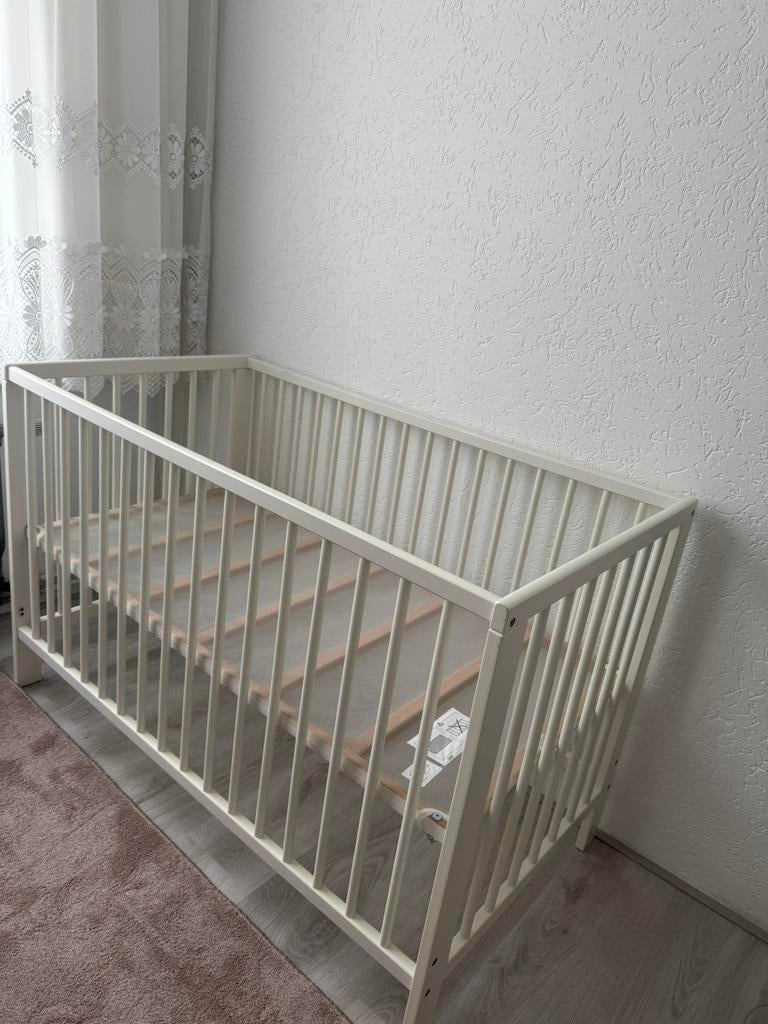 Ikea baby bed 60x120, Kinderen en Baby's, Babywiegjes en Ledikanten, Ophalen, Zo goed als nieuw, Overige typen