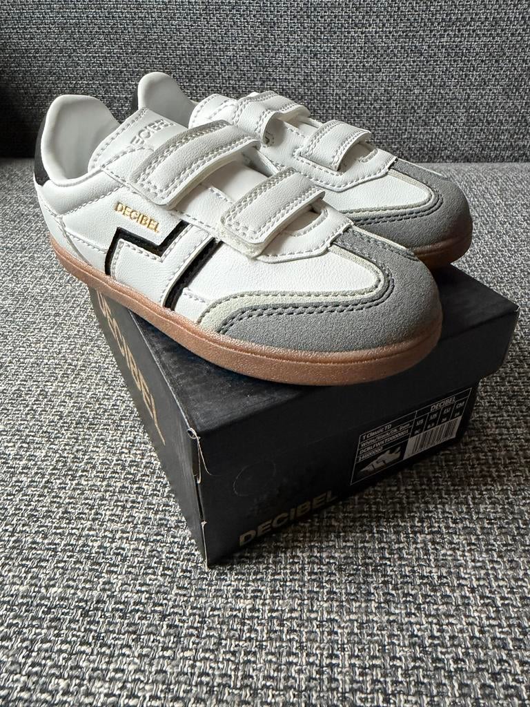 Decibel T Classic (TD) sneakers maat 26 - Nieuw in doos, Kinderen en Baby's, Kinderkleding | Schoenen en Sokken, Jongen of Meisje