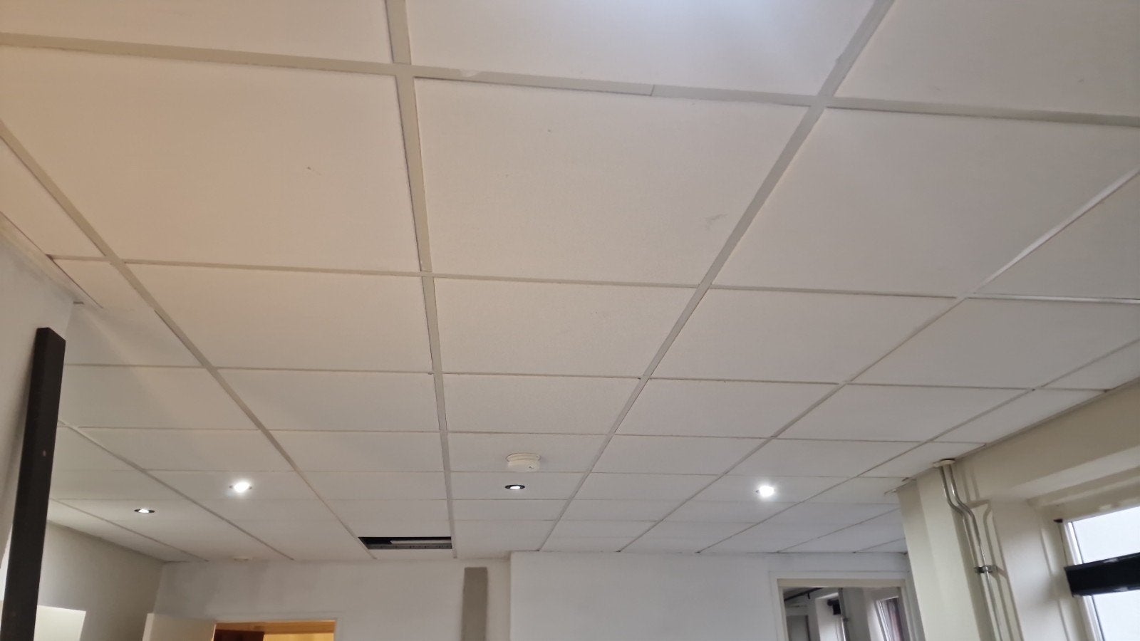 Systeemplafond compleet  60x60 - ca. 46m2, Ophalen, Gebruikt