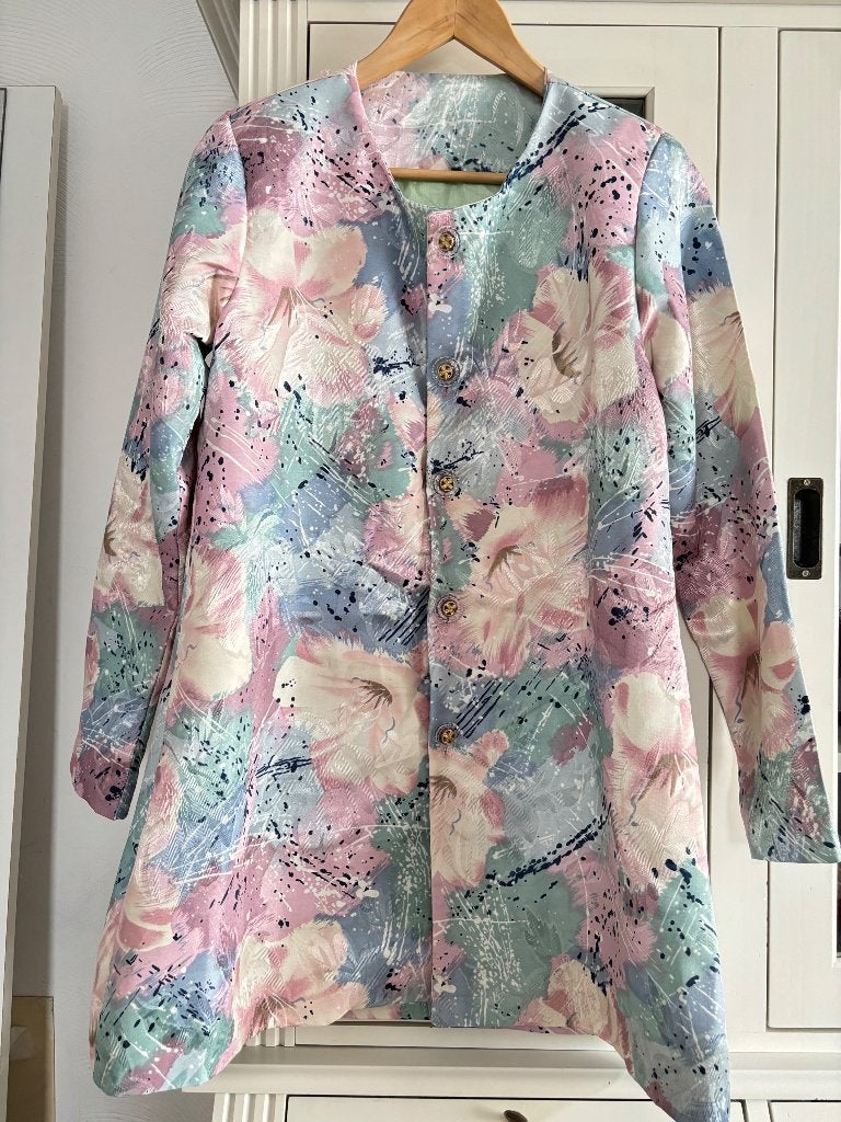 Blazer gebloemd S-36/38, Kleding | Dames, Ophalen of Verzenden, Zo goed als nieuw, Jasje, Roze