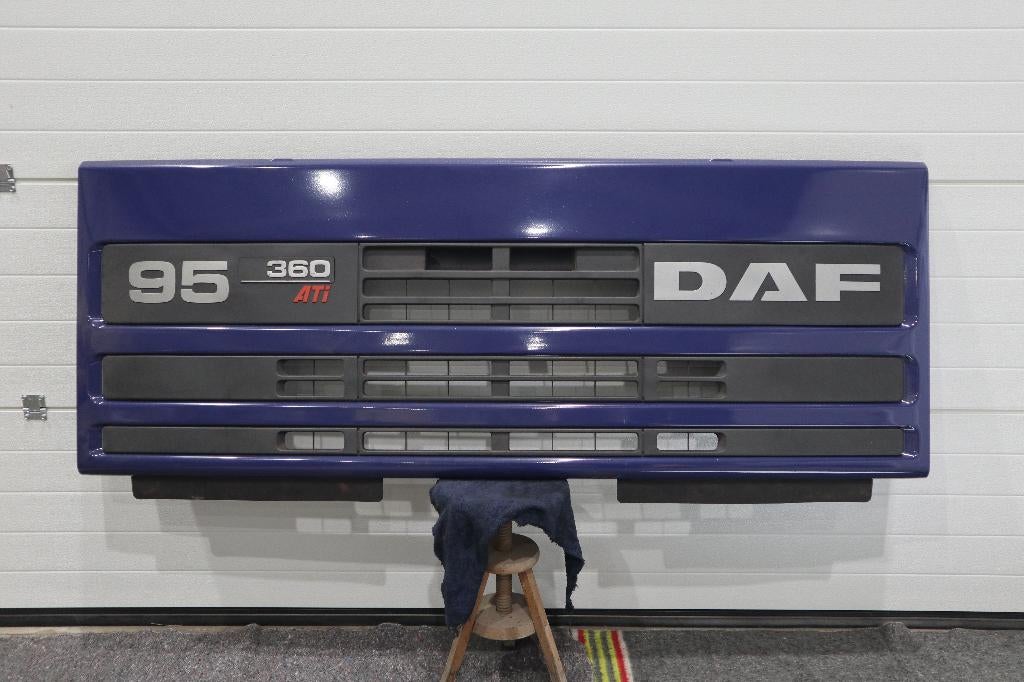 DAF 95 360 ATI Motorkap/voorgrill, Ophalen, Gereviseerd, DAF, Carrosserie en Plaatwerk