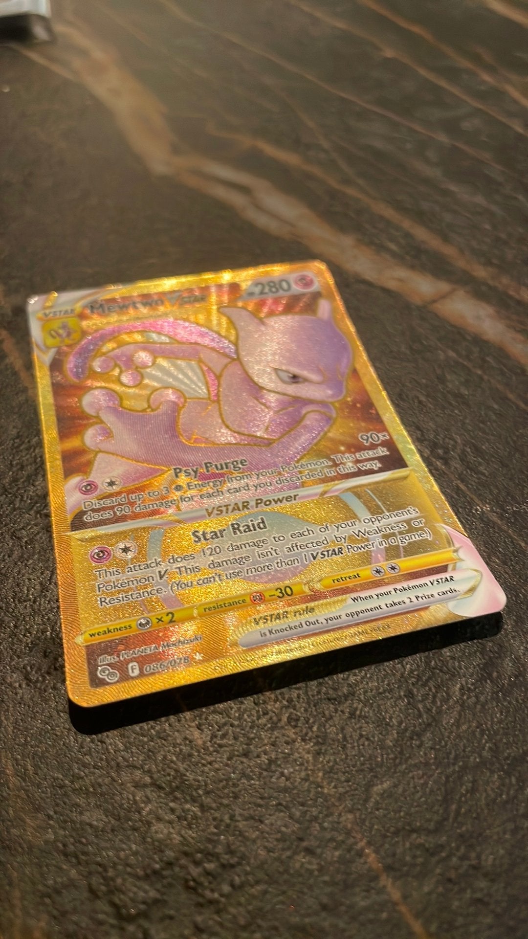 Mewtwo vstar gold bieden vanaf €20(€35 waard), Ophalen of Verzenden, Zo goed als nieuw, Losse kaart