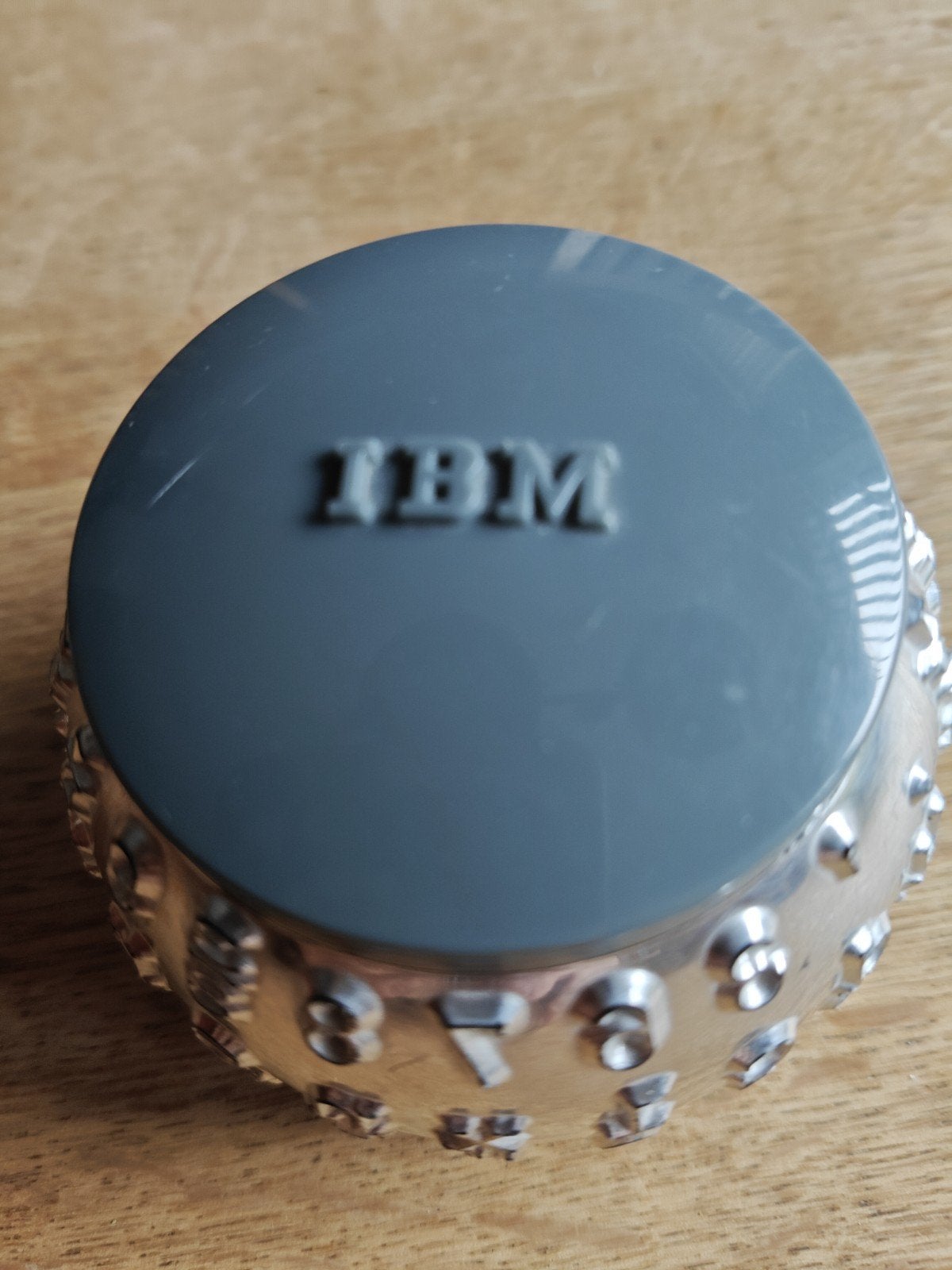 ibm selectrick letterbolletje, Computers en Software, Vintage Computers, Ophalen of Verzenden