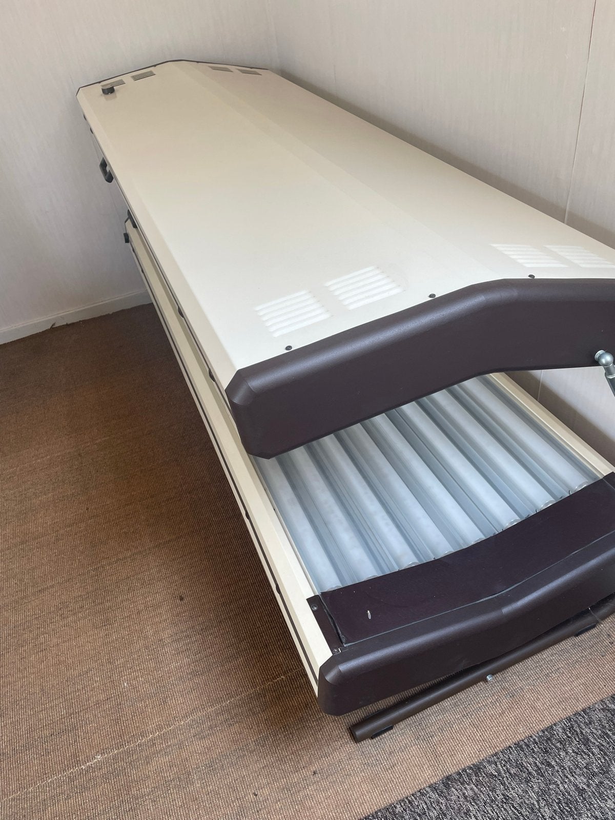 Zonnebank dubbelzijdig - Perfect voor thuisgebruik, Ophalen of Verzenden, Zo goed als nieuw, Zonnebank dubbelzijdig, 15 lampen of meer
