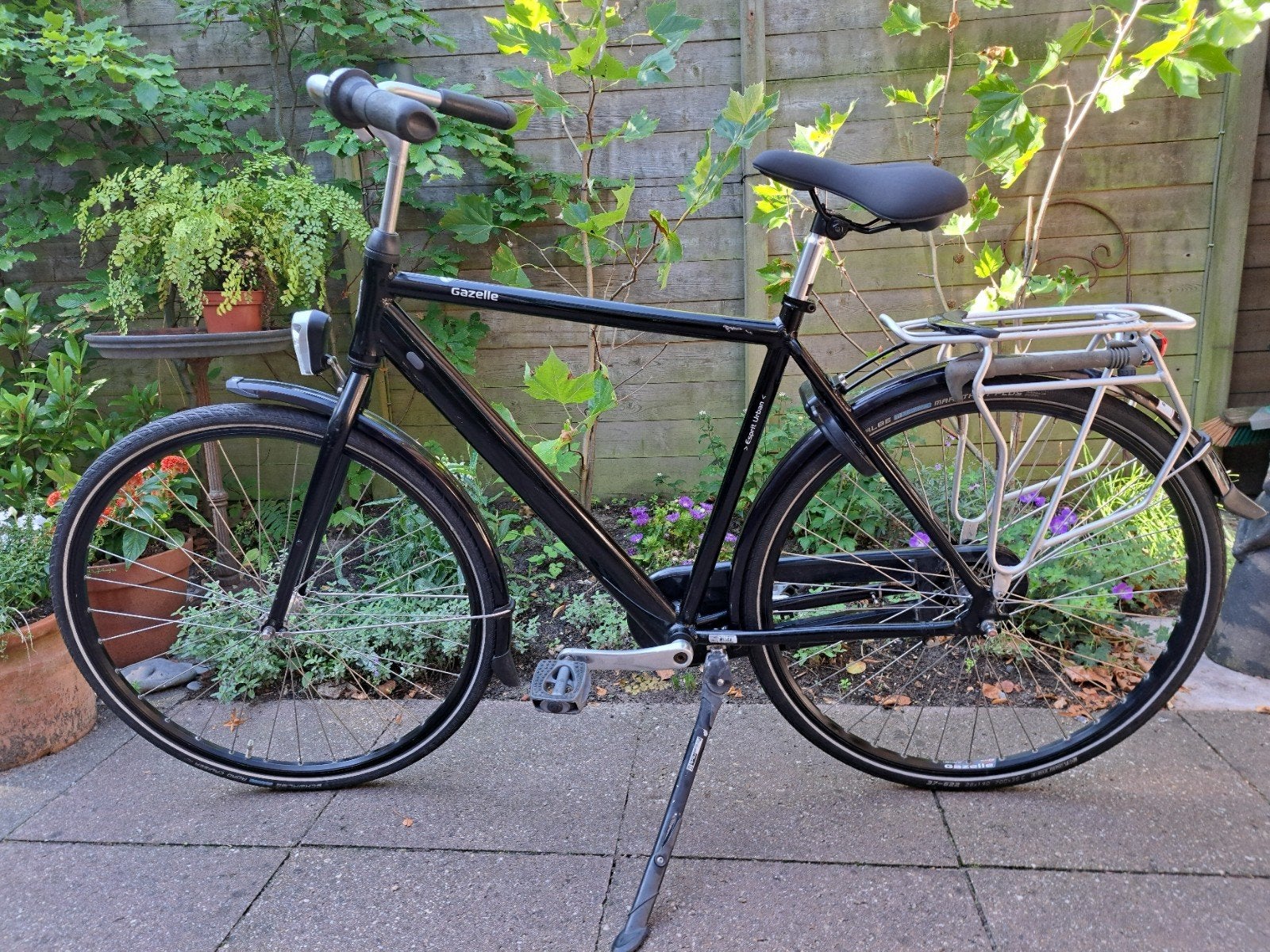GAZELLE esprit/urban, vrijwel nieuw 28 inch, 56 cm, lichtgew, Terugtraprem, Ophalen of Verzenden, Zo goed als nieuw, 57 tot 61 cm