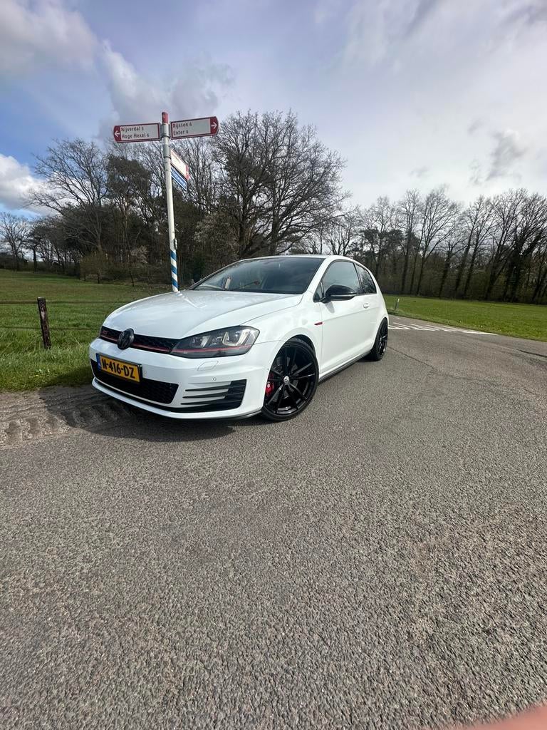 Volkswagen Golf 7 GTI Performance – Stage 2 | 320 PK, Auto's, Volkswagen, 1302 kg, 4 cilinders, Wit, 1600 kg