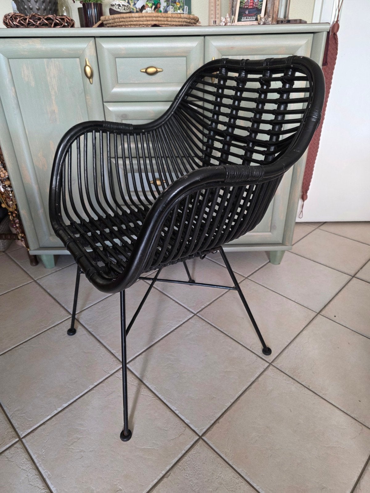 Rotan kuip stoel, Ophalen, Gebruikt, Zwart, Metaal