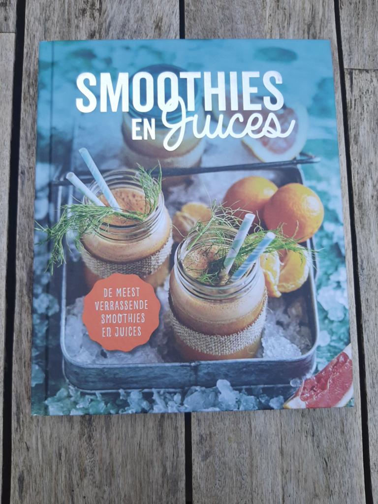 Smoothies en juices kookboek kook boek sapjes, Ophalen of Verzenden, Zo goed als nieuw