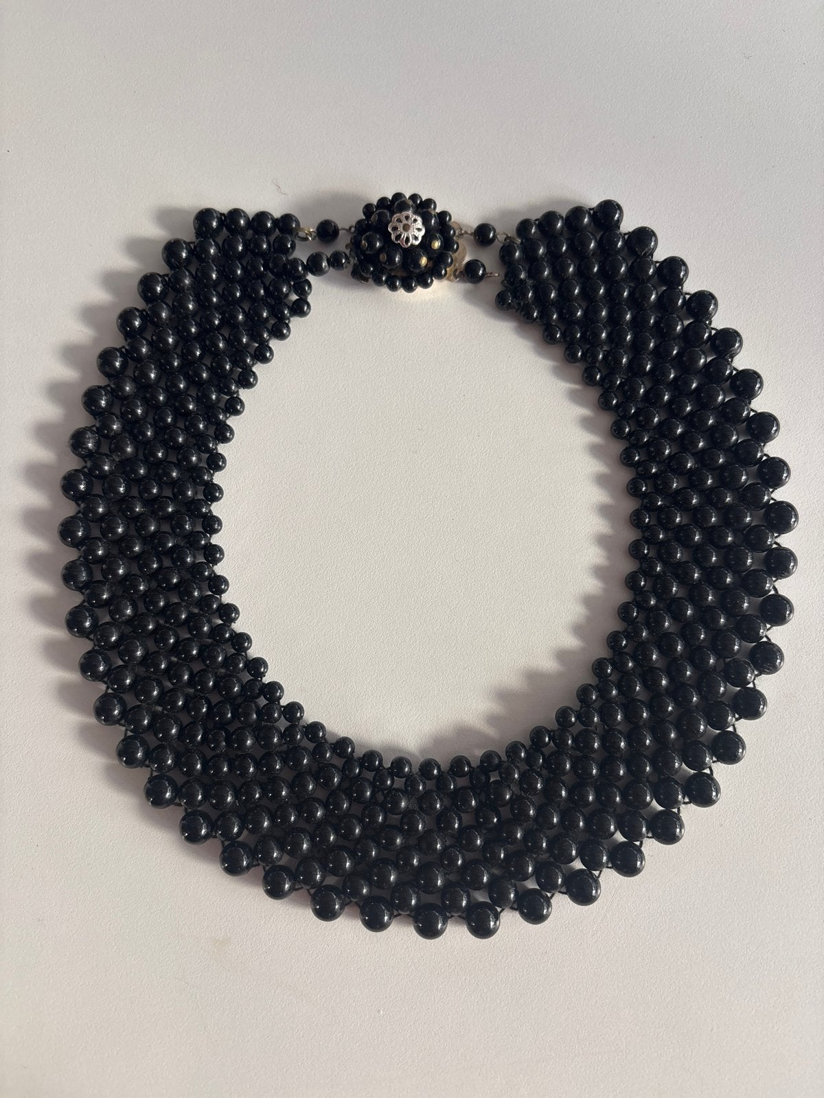 Elegante Zwarte Kralen Ketting - Choker Stijl, Ophalen of Verzenden, Zo goed als nieuw, Zwart, Kunststof