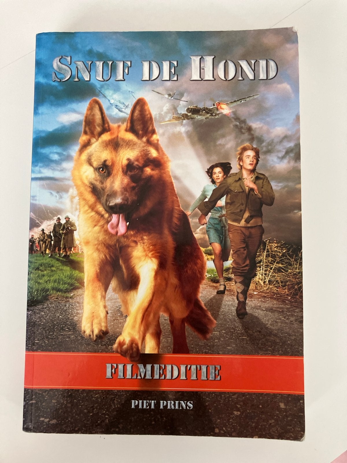Snuf de Hond - Filmeditie (Piet Prins), Boeken, Ophalen of Verzenden, Zo goed als nieuw, Fictie