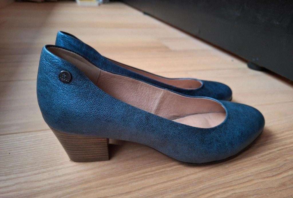 Metallic blauwe pumps, No stress, maat 40, Kleding | Dames, Schoenen, Nieuw, Blauw, Ophalen of Verzenden
