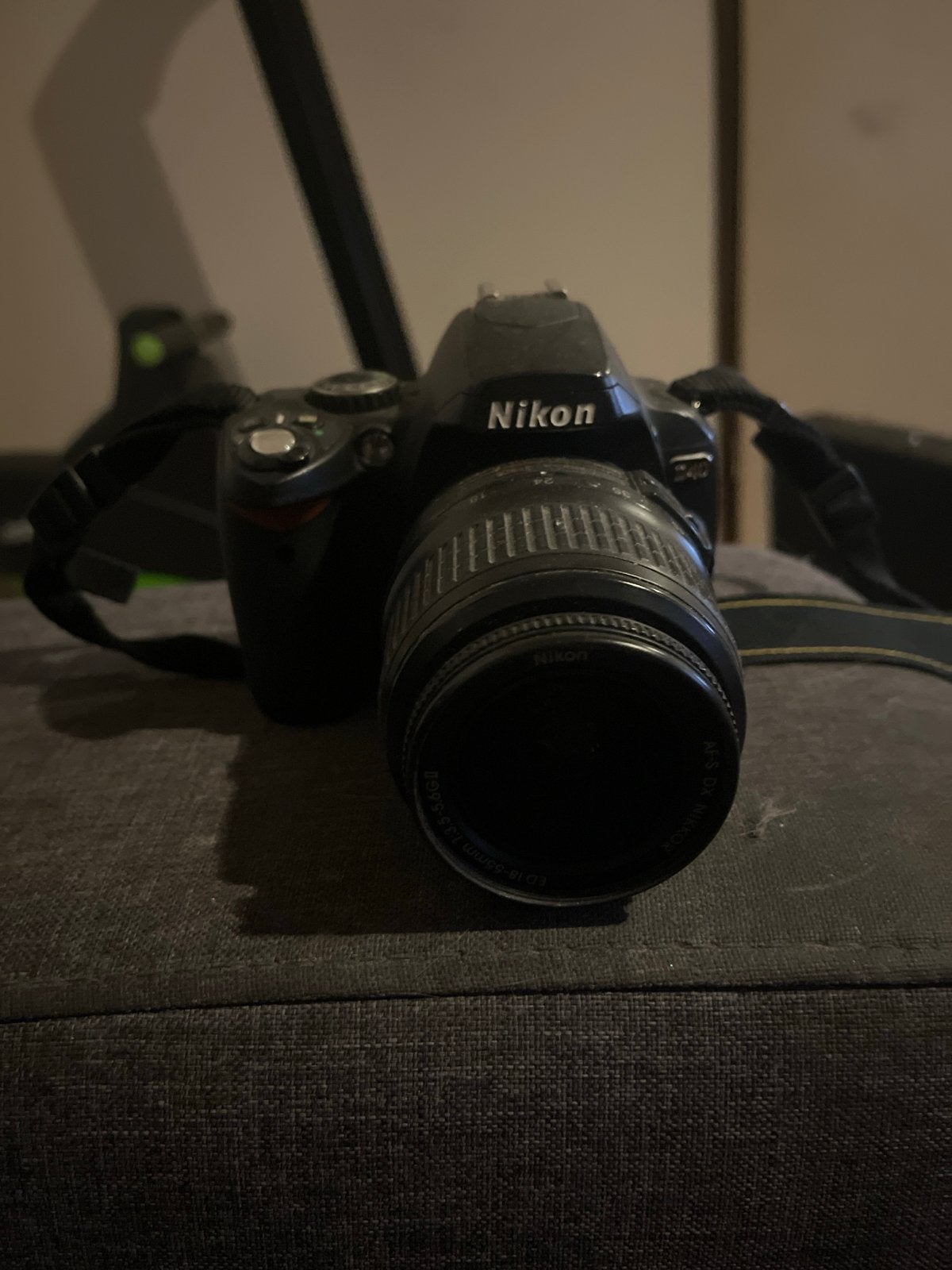 Nikon D3000 Spiegelreflexcamera met AF-S DX Nikkor 18-55mm, Ingebouwde flitser, Gebruikt, Spiegelreflex, Ophalen of Verzenden