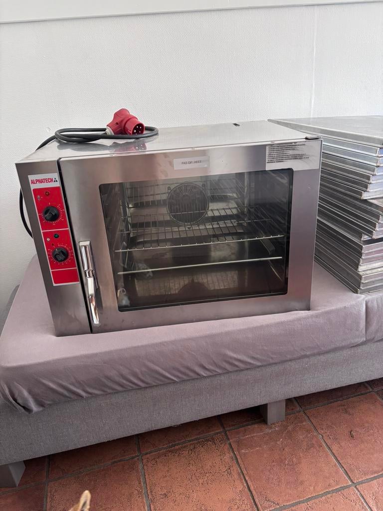 Goed werkende Oven op krachtstroom, Witgoed en Apparatuur, Ovens, Ophalen of Verzenden, Gebruikt, Vrijstaand, 60 cm of meer