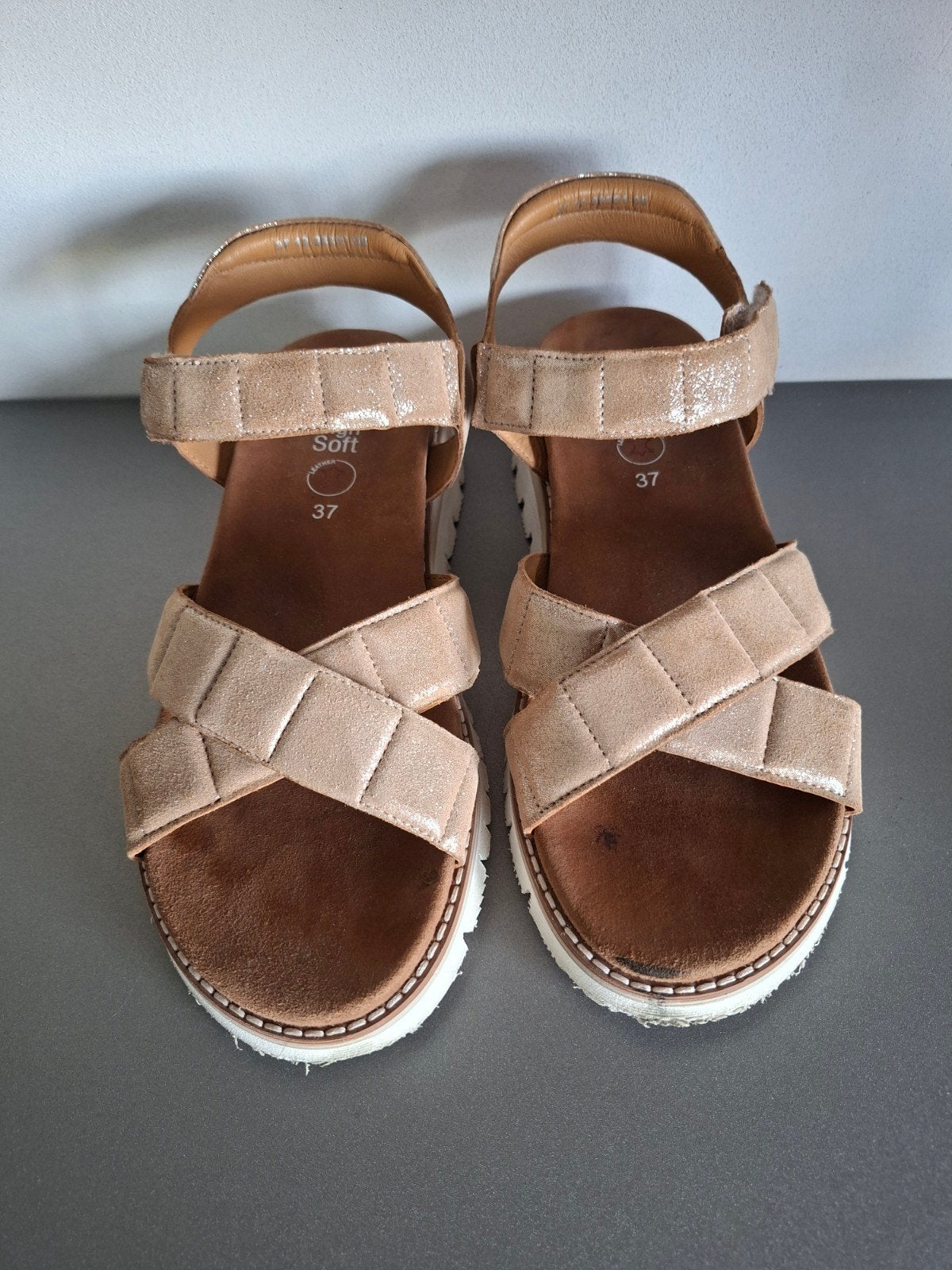 Ara beige sandalen maat 38, Ophalen of Verzenden, Zo goed als nieuw, Beige, Sandalen of Muiltjes