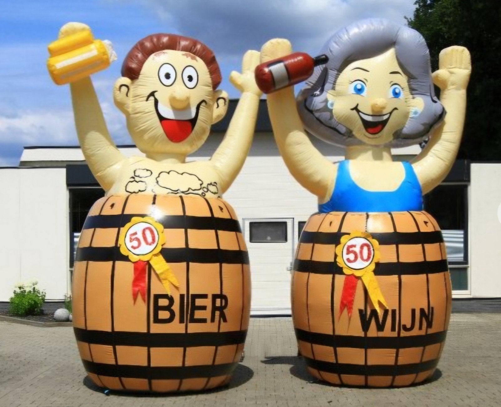 Te huur; opblaasfiguren Bier & Wijn met Jubileum Stickers, Ophalen of Verzenden, Gebruikt, Feestartikel, Verjaardag