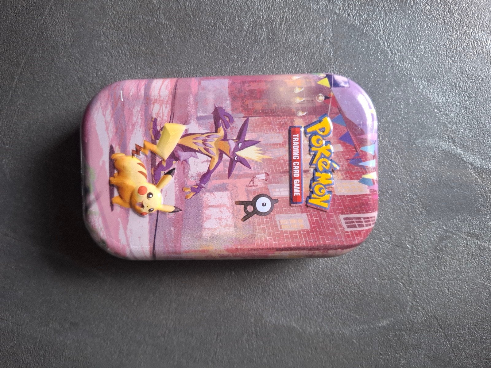 pokemon tin 30th anniversary, Ophalen of Verzenden, Nieuw, Booster