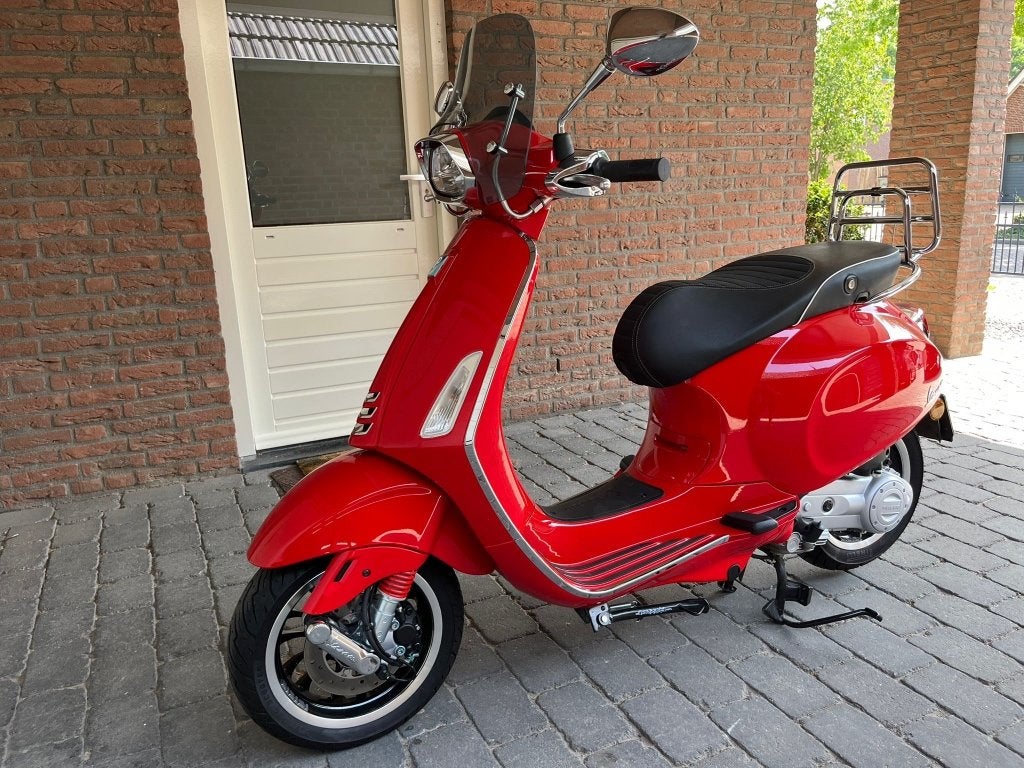 Vespa Sprint 50 Geel K-teken - Z.G.A.N - 2021 - E5 - 6509 km, Ophalen, Maximaal 45 km/u, Zo goed als nieuw, 50 cc