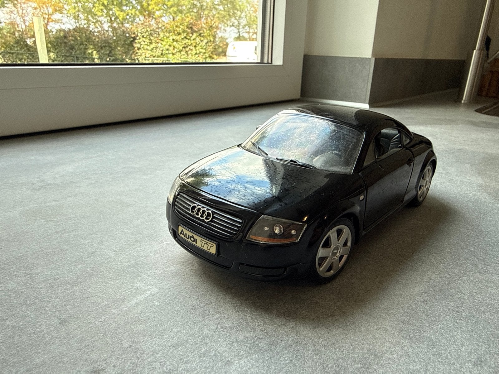 Audi TT modelauto - Zwart, gedetailleerd, Overige merken, Gebruikt, Auto, 1:32 tot 1:50