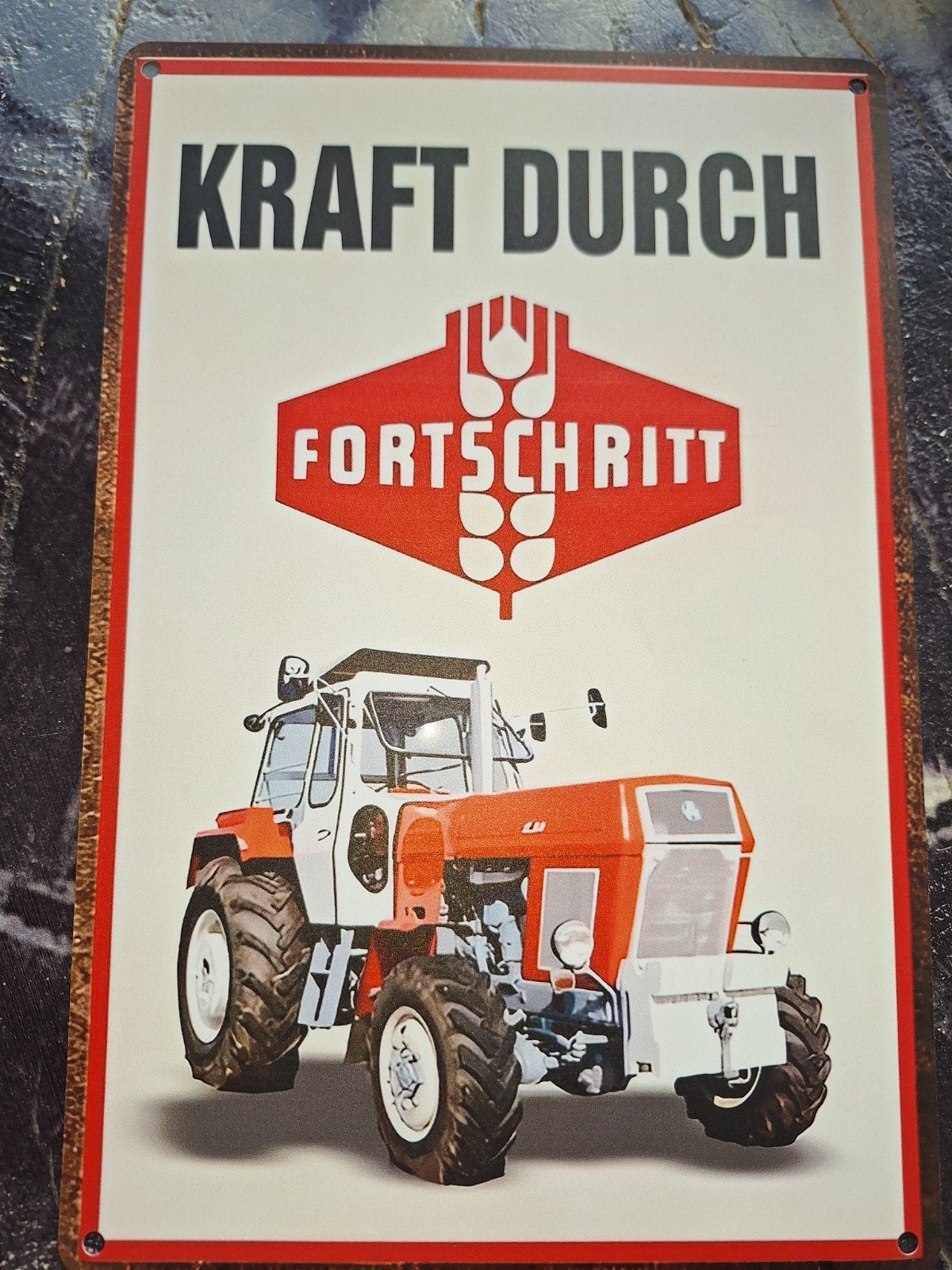 Metalen bord 'Kraft durch Fortschritt' tractor, Ophalen of Verzenden, Zo goed als nieuw