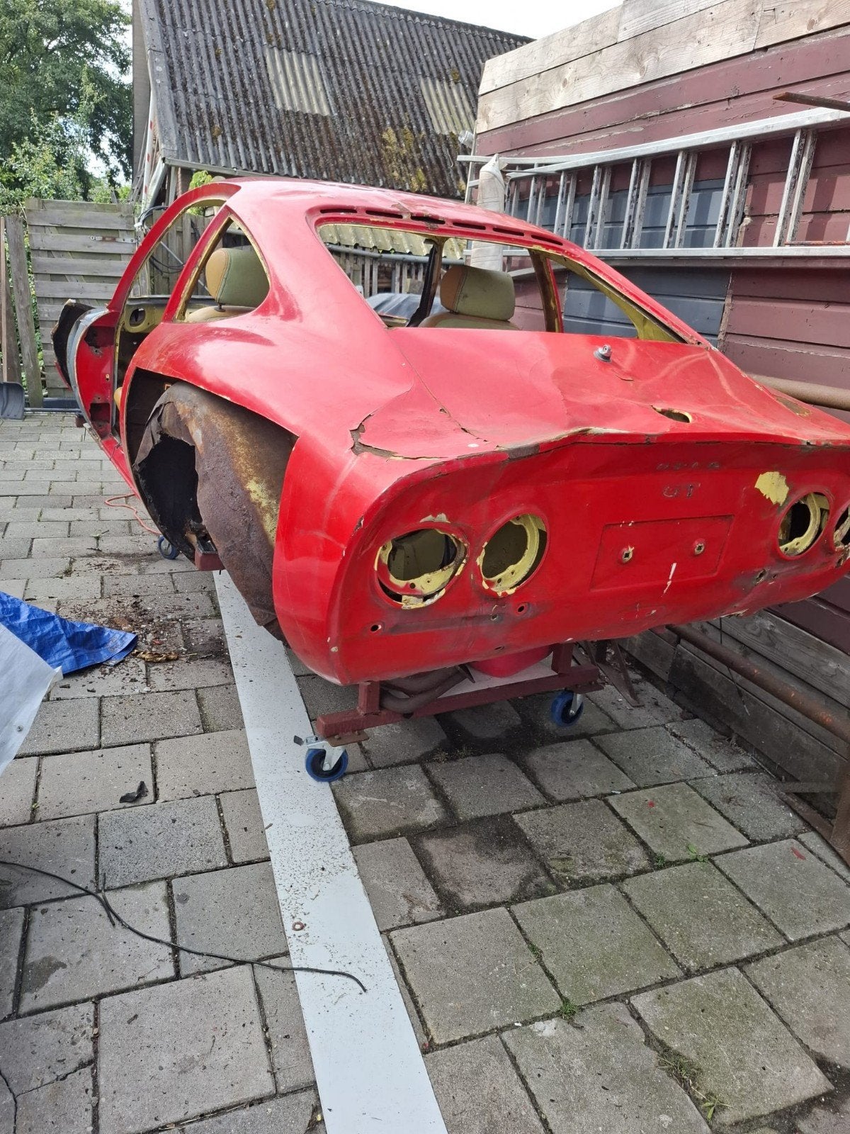 Opel GT Casco op verrijdbaar rolframe, Auto-onderdelen, Ophalen, Voor, Opel, Spatbord